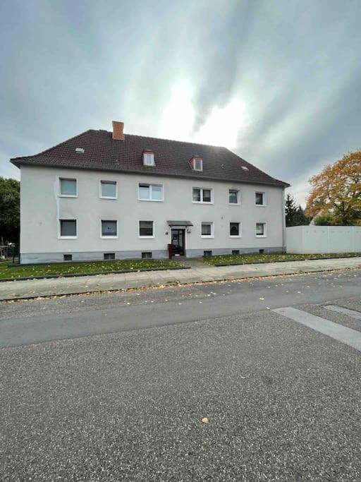 Zentrale Grosse Vollausgestattete Wohnung Fuer Alle Zwecke Perfekt Geeignet วิทเทน ภายนอก รูปภาพ